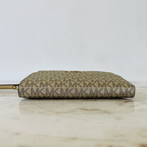 MICHAEL KORS Jet Set Travel Pale Gold Leather Double Zip Wallet Wristlet - Picture 3 of 7
